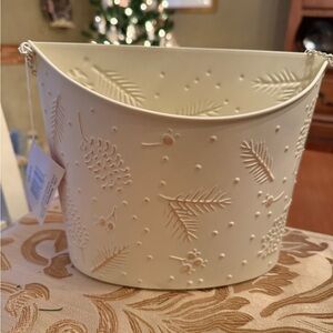 Vintage 2004 Hallmark Cream Holiday Embossed Bucket